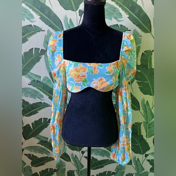 Berksha women’s blue Floral Puff Sleeve Crop Top Long Sleeve Small NWT - Picture 3 of 7
